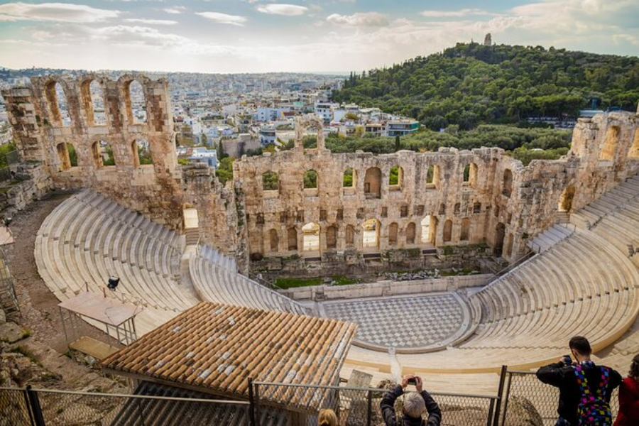 10 Unmissable Attractions In Athens For First-Time Visitors